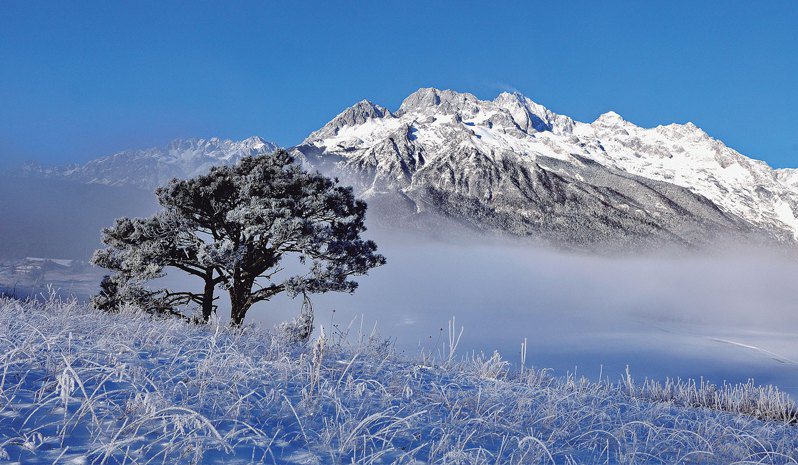 玉龍雪山景區，以「險、奇、美、秀」風景著稱。圖／本報雲南麗江傳真