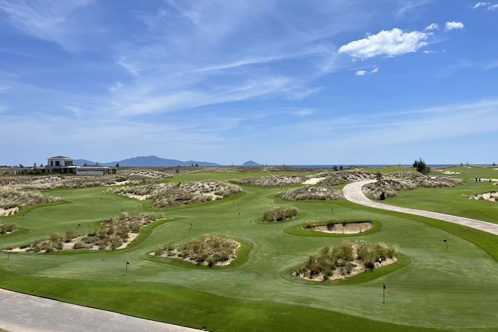 ▲高爾夫球場設有18洞、7,004碼、71標準竿，為「世界百強高爾夫球場」之一。　圖：會安南岸綜合度假區及高爾夫球俱樂部 Hoiana Resort & Golf／提供