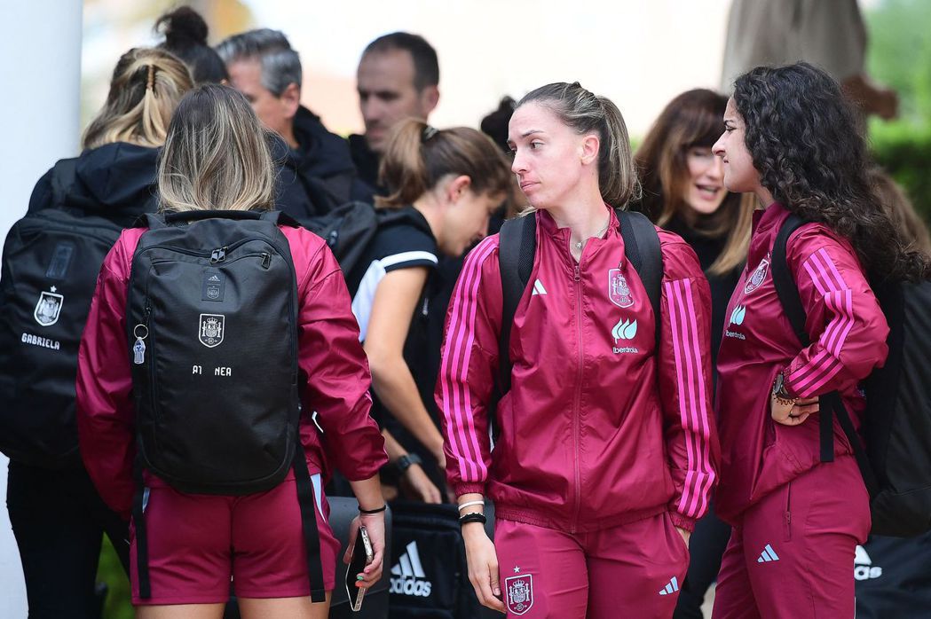 被迫返隊訓練的西班牙女足國家隊成員。 圖／法新社