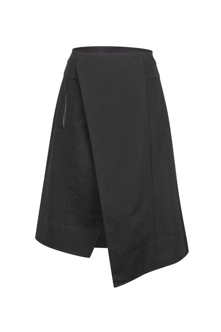 lululemon休閒服飾系列高腰A字半身裙，6,980元。圖／lululemon提供