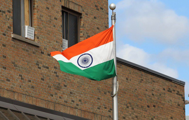 印度、加拿大繼相互驅逐外交官之後，印度媒體引述不具名官員證實，印度已暫停向加拿大籍公民核放簽證。美聯社