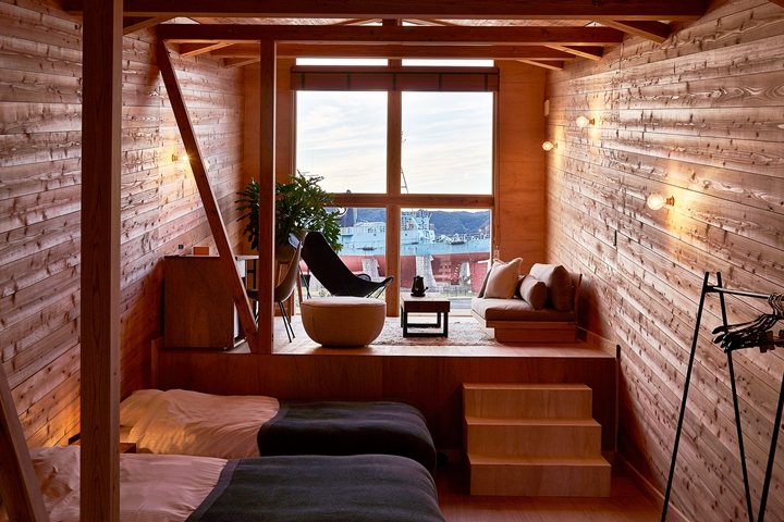 ▲獨棟 Villa 內大量使用木造家具，營造舒適氛圍。　圖：AndResort／來源