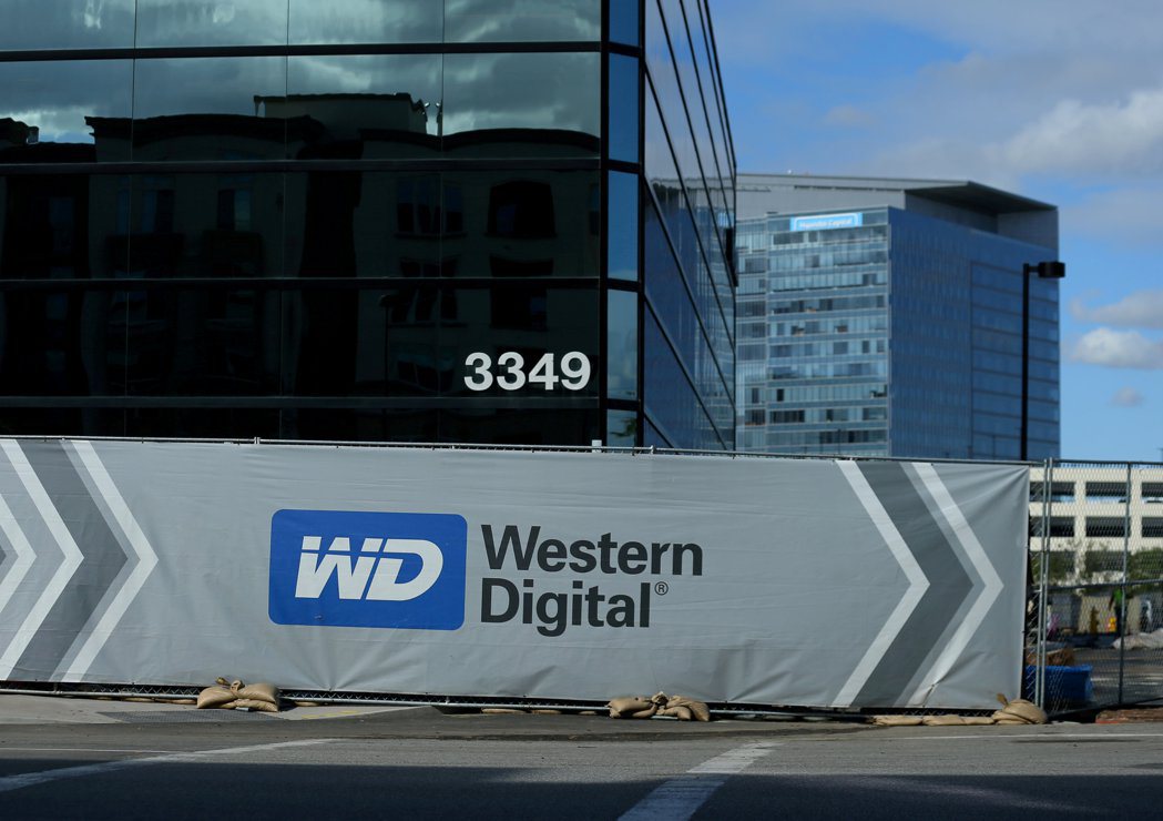 威騰電子（Western Digital）股價20日大漲。路透