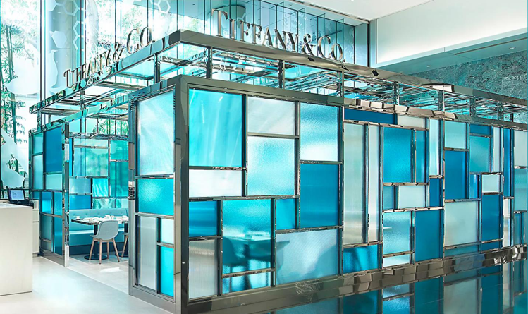 位於新光三越信義新天地A9橫跨一、二樓的Tiffany & Co.全新概念店將在周年慶前登場，同時帶來亞洲繼香港、上海後，台灣首家The Tiffany Blue Box Cafe。圖／摘自Tiffany & Co.官網