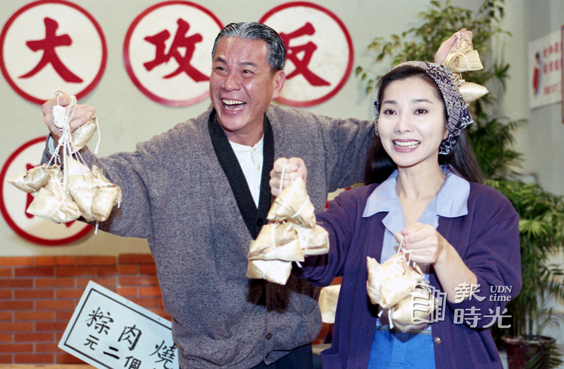 台視「台灣演義」。圖為龍劭華（左）、陳美鳳（右）。聯合報系資料照 （1995/12/18  施偉平攝影）