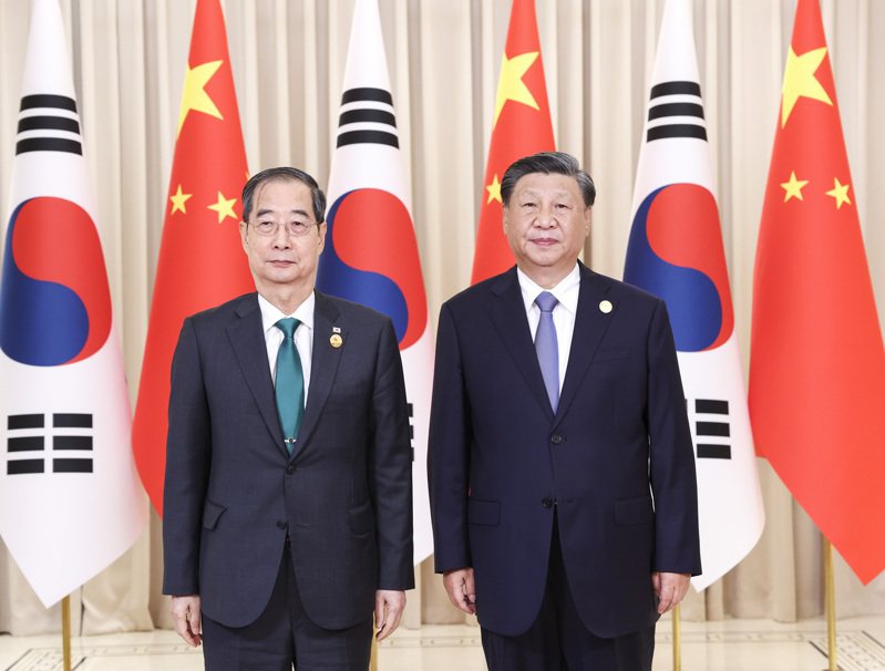 中國國家主席習近平23日與訪問中國、出席杭州亞運的南韓總理韓悳洙會面，在會中主動提及訪韓事宜，被視為希望改善兩國關係的正面信號。新華社