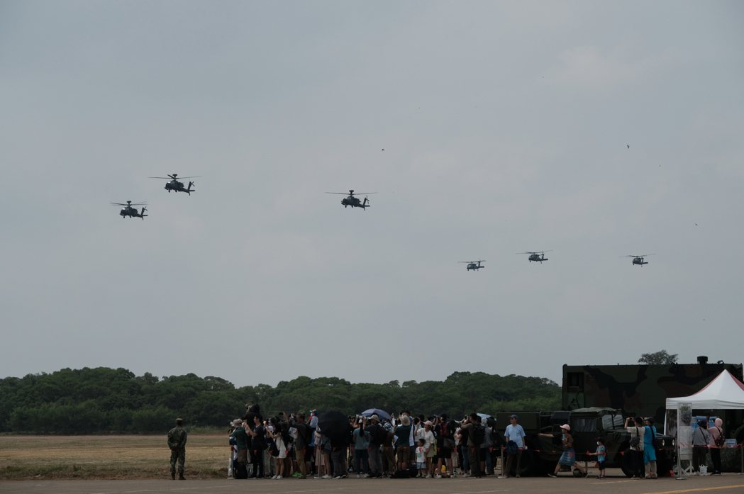 阿帕契直升機戰力展示。記者黃羿馨／攝影