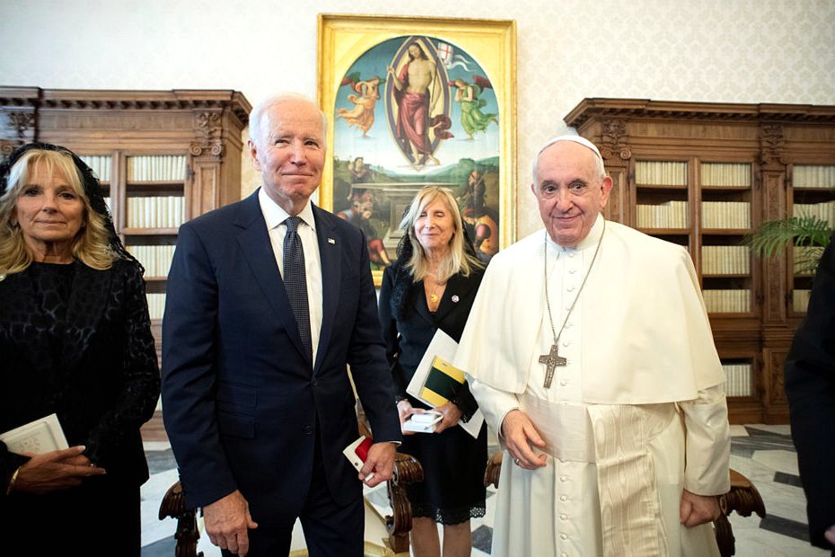 教宗方濟各2021會晤美國總統拜登。圖／海鵬提供
