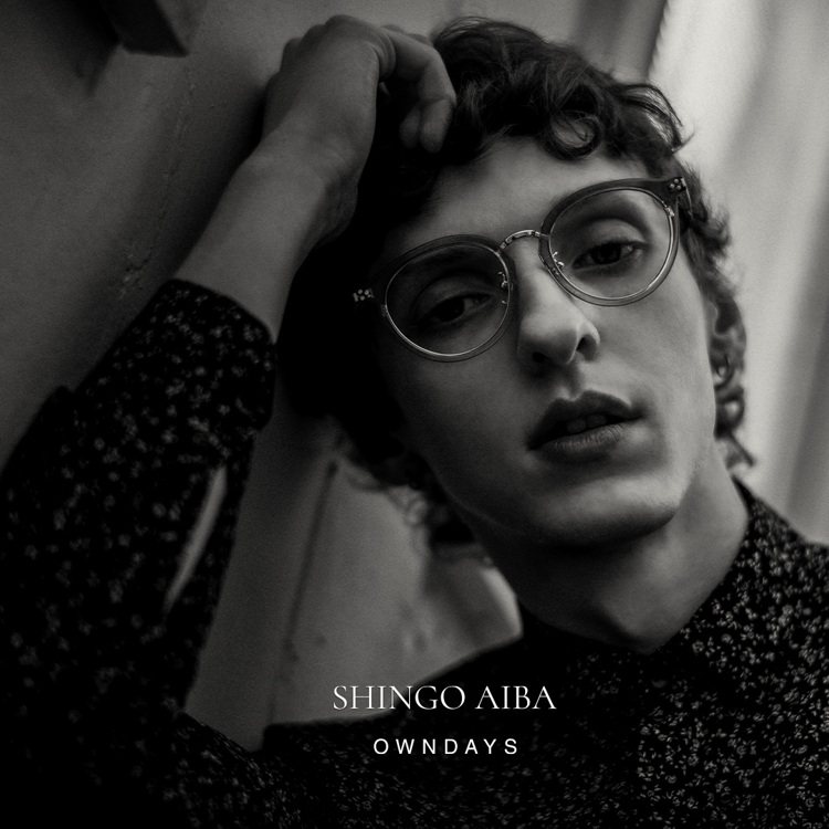 OWNDAYS與日本時裝設計師相場慎吾（SHINGO AIBA）合作，呈現出新古典主義風格的聯名眼鏡。圖／OWNDAYS提供