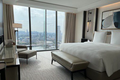 新加坡濱海灣金沙全新套房開箱 全球最貴床墊選用它