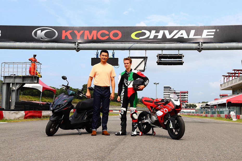 KYMCO發表「Moto家族」魔鬥系列新車RCS Moto捍衛戰士，並同步宣布為進軍賽車領域準備。 記者張振群／攝影