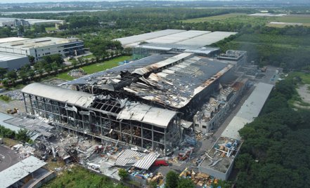 製造高爾夫球具相關產品的明揚國際位於屏東的工廠22日發生嚴重爆炸意外。記者劉學聖／攝影