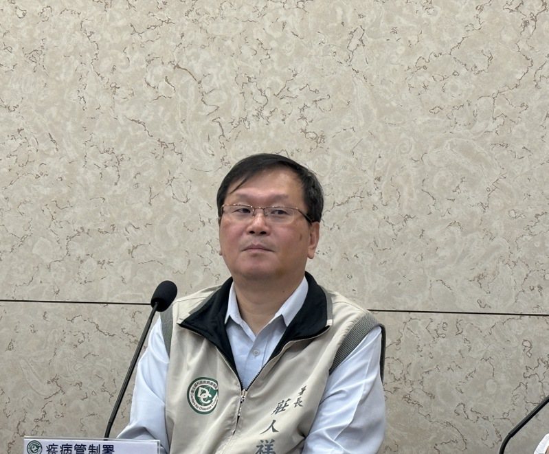 疾管署長莊人祥說明三大公費疫苗接種建議。記者李青縈／攝影
