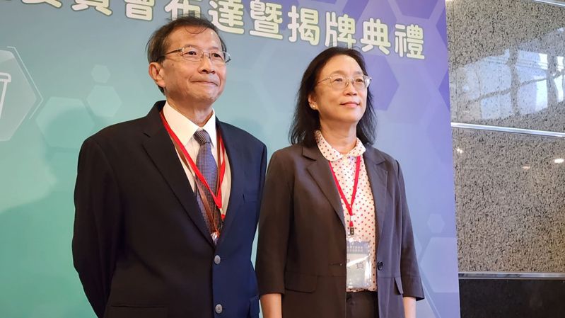 首任核安會主委陳東陽（左）、核能會副主委張欣（右）。記者胡瑞玲／攝影