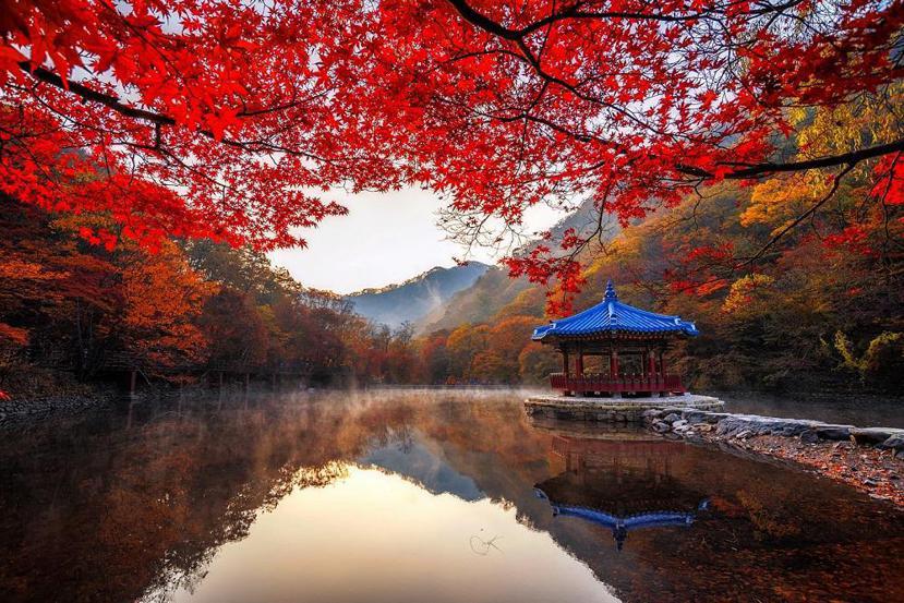 「內藏山國立公園」為韓國五大名山，有「韓國第一楓葉山」美名。 圖／雄獅旅遊