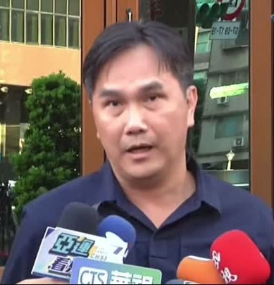 台北市中正二警分局長李憲蒼，出面表示警方偵辦謝姓男子「綠雞蛋」案件時，未違反法定程序。記者廖炳棋/翻攝