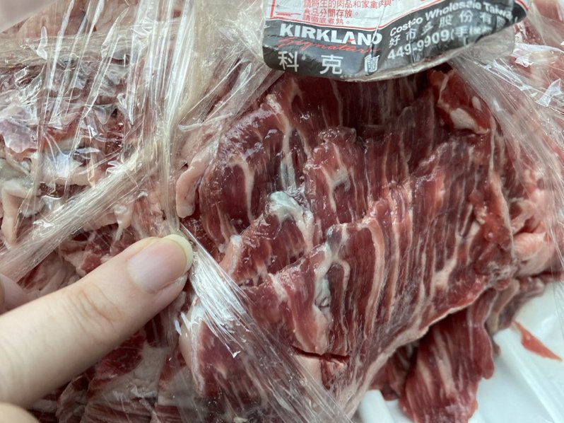 高雄消費者投訴，在好市多買到發臭的肉片。圖／投訴人提供