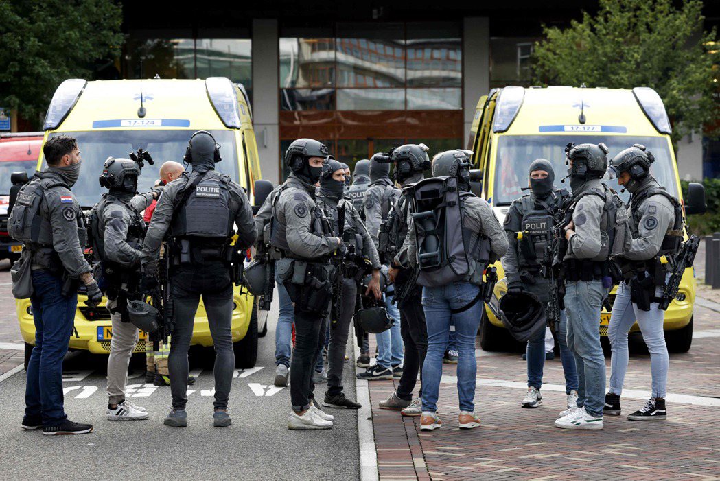 荷蘭鹿特丹市（Rotterdam）當地時間28日爆發連環槍擊案，造成三人死亡。法...