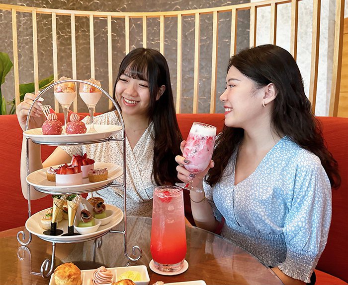 台南遠東香格里拉飯店推出「粉紅十月–寵愛自己下午茶」。 遠東飯店/提供