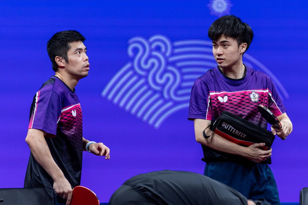 莊智淵（左）和林昀儒杭州亞運男雙止步4強，獲得銅牌。特派記者季相儒／杭州攝影