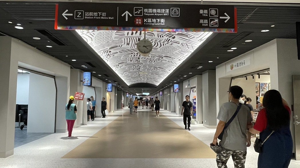 東森購物全新改裝台北車站「東森廣場K區地下街」今日開始試營運。圖/東森提供
