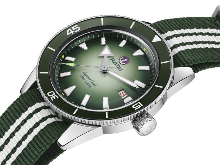 Rado瑞士雷達表Captain Cook庫克船長 x 卡梅隆諾里限量版腕表，86,500元。圖／瑞士雷達表提供