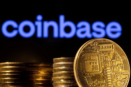 美國加密貨幣交易所Coinbase宣布，已獲得新加坡金管局的主要支付機構（MPI）牌照，因此可向新加坡個人和機構提供數位支付代幣服務。Coinbase股價盤前漲5%。 路透