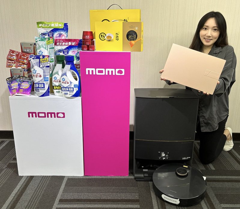 momo購物網「雙10生日慶」10月6日至10月10日登場，消費滿千送百最高送1,000元mo幣。圖／momo購物網提供