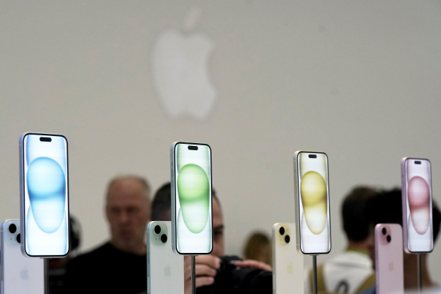 KeyBanc是蘋果9月中發表新iPhone後頭一家對蘋果降評的券商。美聯社