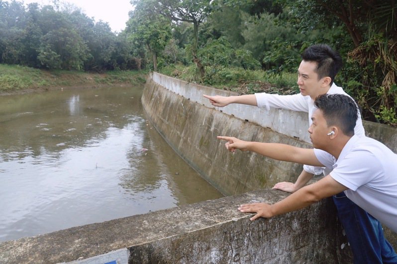 為避免短時間內水患再襲，竹北市公所自主提撥566.5萬經費完成貓兒錠圳下游段清疏工程加強排水。圖／竹北市公所提供