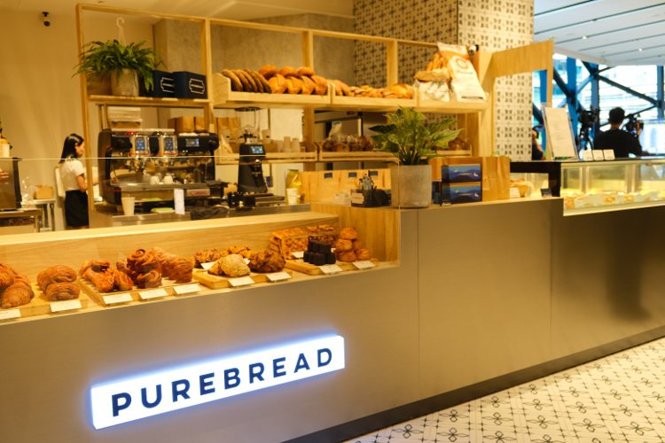 Purebread Bakery百貨獨家店，帶來正宗歐式麵包選擇。記者江佩君／攝...