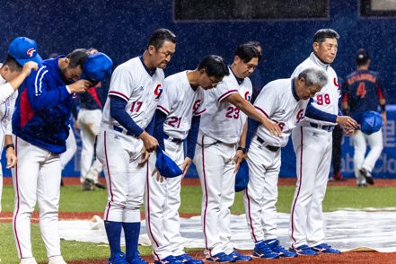 杭州亞運棒球金牌戰能否順利進行，需要老天賞臉。記者季相儒／攝影