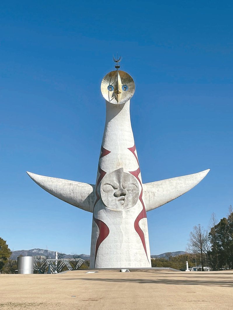 藝術家岡本太郎為1970年大阪世博會所設計的太陽塔。圖／李清志提供