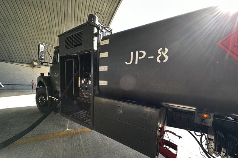 國軍JP-8航油及普通柴油增購量最高。記者洪哲政/攝影