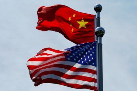 中國大陸與美國為首西方國家的關係緊張，將大大影響全球市場。  路透
