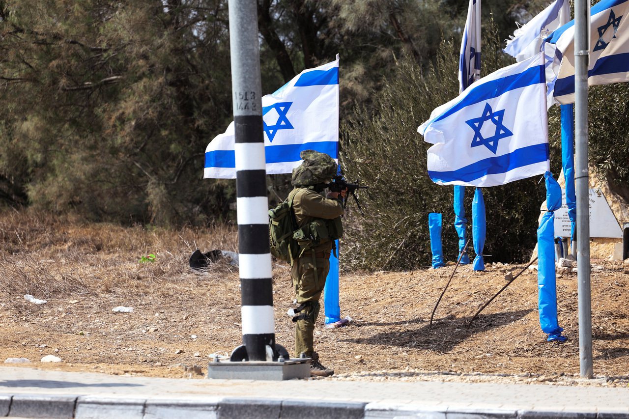 以色列、巴勒斯坦衝突升級，以色列宣布進入戰爭狀態。