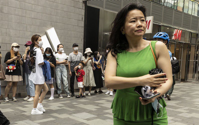 澳洲華裔記者成蕾已獲釋 。圖為成蕾2020年8月在北京參加活動。(美聯社)