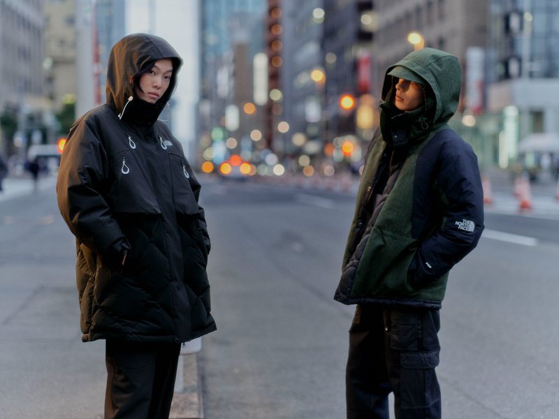 延續重溯都市主題，The North Face Urban Exploration秋冬系列，以經典服裝材質結合創新服裝功能，重構最潮的戶外穿搭方式。圖／The North Face提供