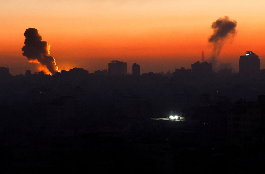 哈瑪斯8日突襲以色列，以色列對加薩地區展開報復轟炸。 圖／路透社