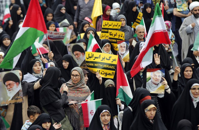 伊朗今天各有數以千計民眾上街遊行，力挺巴勒斯坦人。歐新社