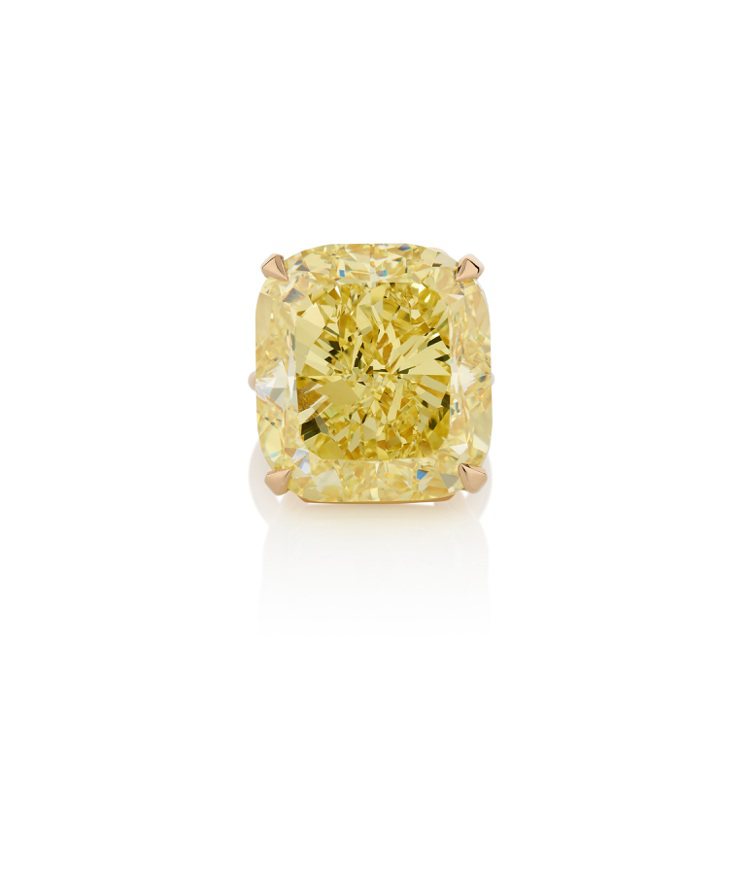 54.27克拉濃彩黃色IF鑽石戒指，估價117萬瑞郎起。圖／富藝斯提供