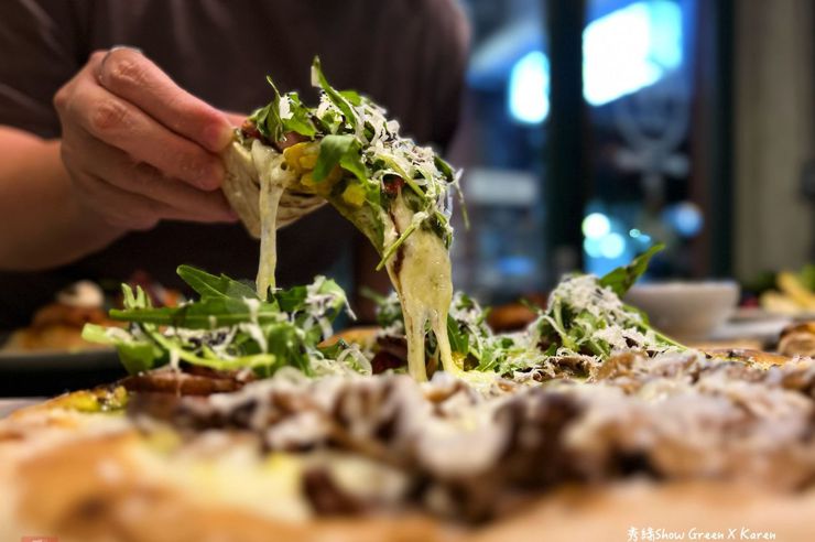 Yo ！跟著Karen吃「秀綠Show Green Pizza Focaccia」桃園第一名必吃手工披薩 最優秀手工比薩