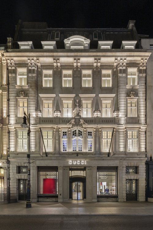 GUCCI倫敦旗艦店新址為於New Bond Street的一棟藝廊，古典且頗具...