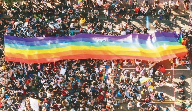 香港終審法院今年9月裁定港府需在2年內制定替代框架承認同性伴侶關係，被視為香港同志平權的重要里程碑，但法院沒有具體指明需保障同性伴侶什麼權利，民團主張最好能包含民事結合。示意圖。本報資料照片