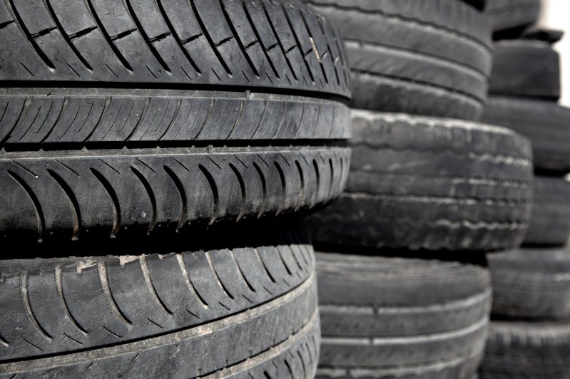 泰豐（2102）公司表示，由於美國執行反傾銷稅，在輪胎本業上，中壢廠及觀音廠已停產，已委由越南代工廠(XT TYRE)代為製造輪胎生產自有品牌，主要供銷北美區域。圖片來源／ingimage
