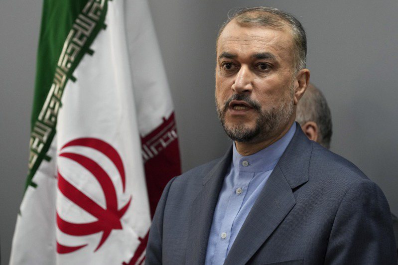 伊朗外交部長阿卜杜拉希揚（Hossein Amirabdollahian）警告，預計未來幾個小時內，將對以色列發動先制攻擊，表明衝突恐進一步升級。美聯社