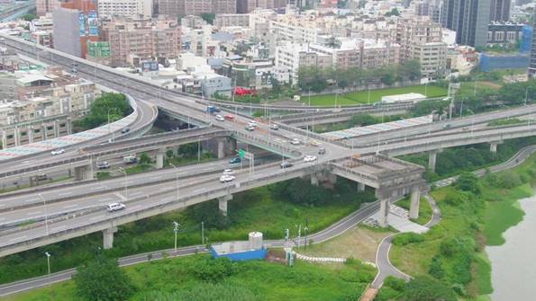 武陵路斷頭橋最快2026年將銜接台一線替代道路直通竹北。圖／竹縣府提供