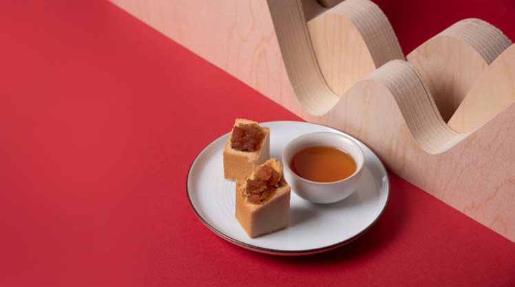 微熱山丘蘋果酥選用日本青森紅玉蘋果，每一口都能嘗到甜中帶酸的多層次風味。圖／微熱山丘提供