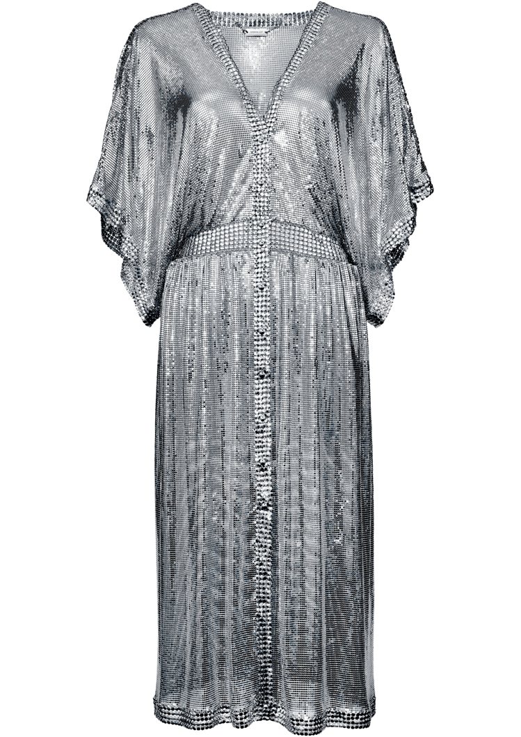 H&M與Rabanne聯名系列女裝金屬網格洋裝，17,999元。圖／H&M提供
