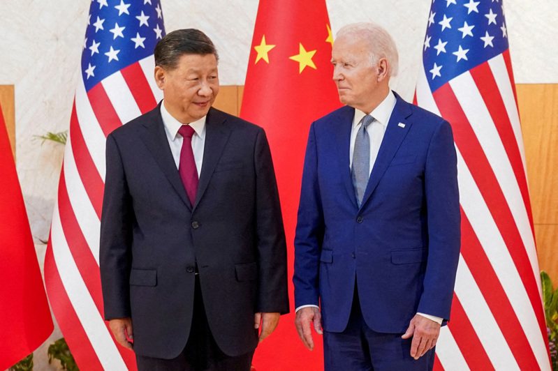 分析认为北京方面希望利用手中的筹码迫使华盛顿在其关切的议题上做出更多让步。图为中国国家主席习近平（左）与美国总统拜登去年十一月在印尼廿国集团高峰会场边会晤。（路透）(photo:UDN)